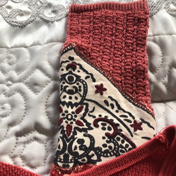 We The Free sweater/top XS unique cuff detail - Picture 2 of 9